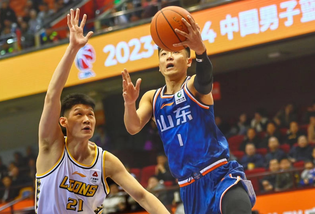 开云中国-成都蓉城发布备战花絮,加时末段更衣室发声,CBA常规赛任务艰巨,细节决定成败的简单介绍