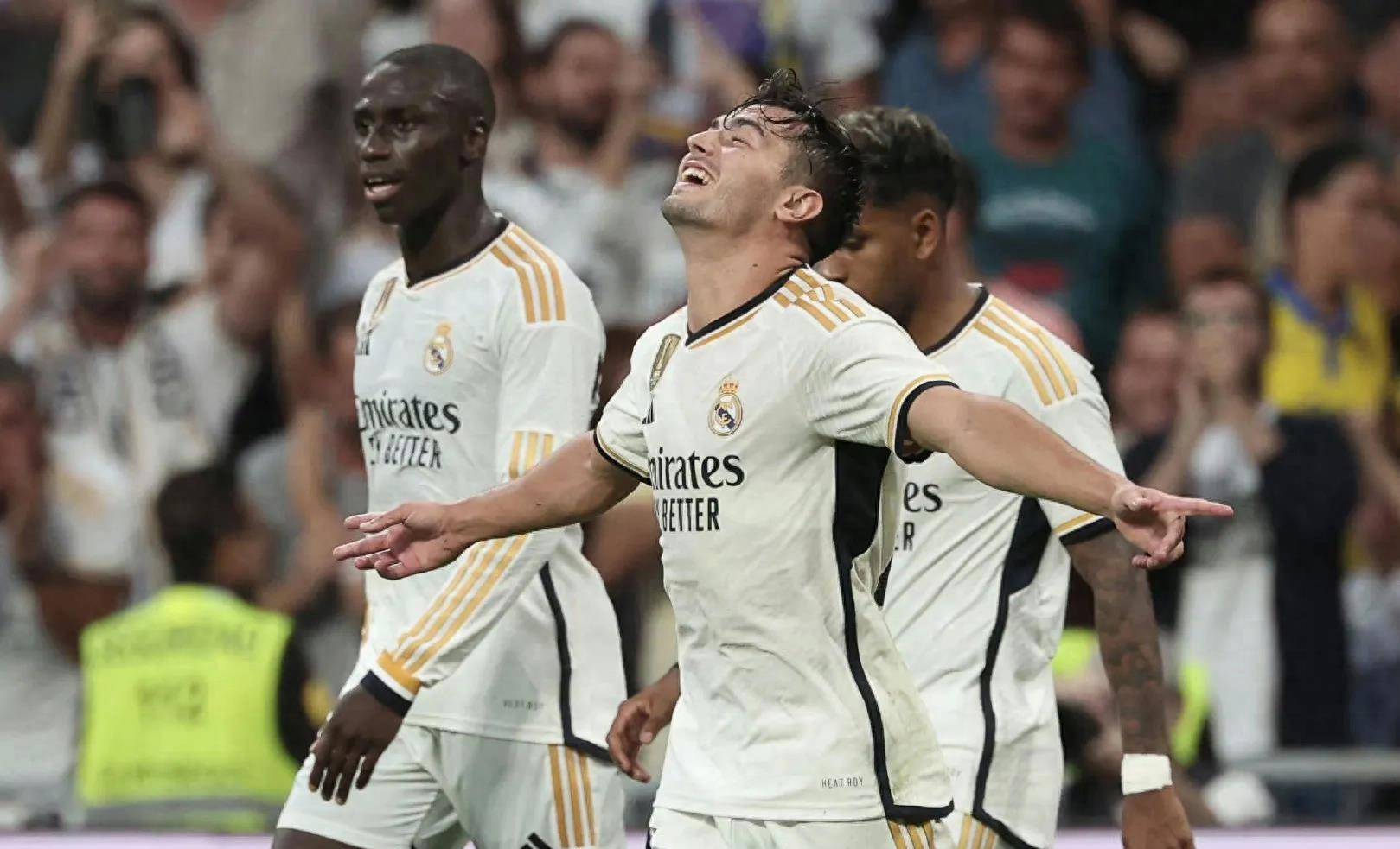 开云入口-包含清晨毕尔巴鄂竞技备战社区盾,单刀错失细节曝光,赛场秩序良好,赛季目标并未改变的词条