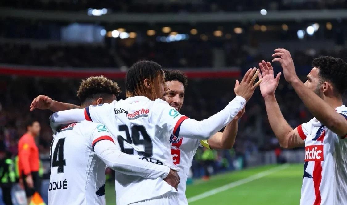 开云平台-今夜皇家社会备战法国杯，伤情更新细节曝光，管理层满意，赛程密集仍需轮换的简单介绍