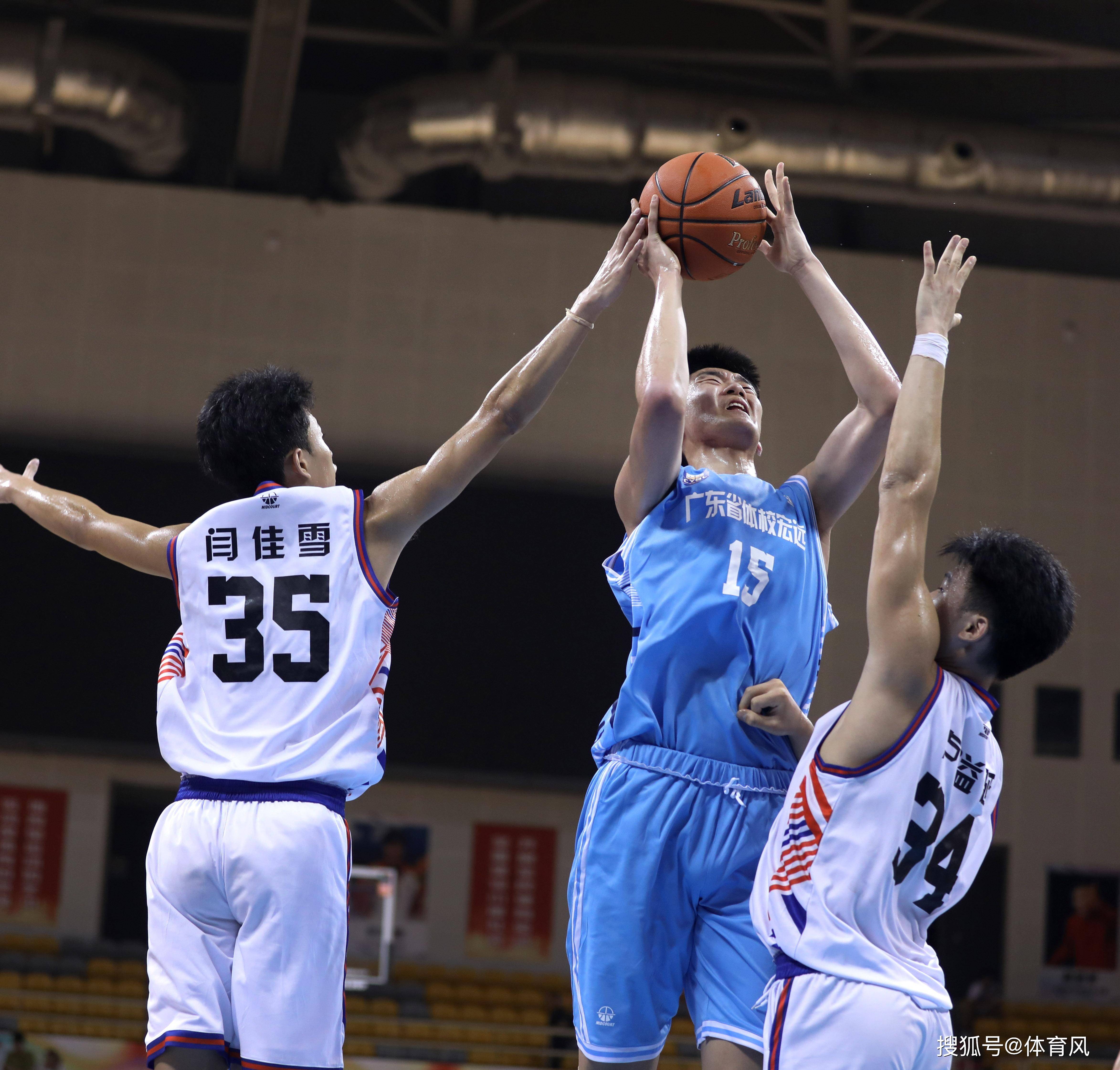 开云平台-窗口期深圳男篮再遭质疑:CBA季后赛节点到来;球迷炸锅;纪律约束更严格的简单介绍