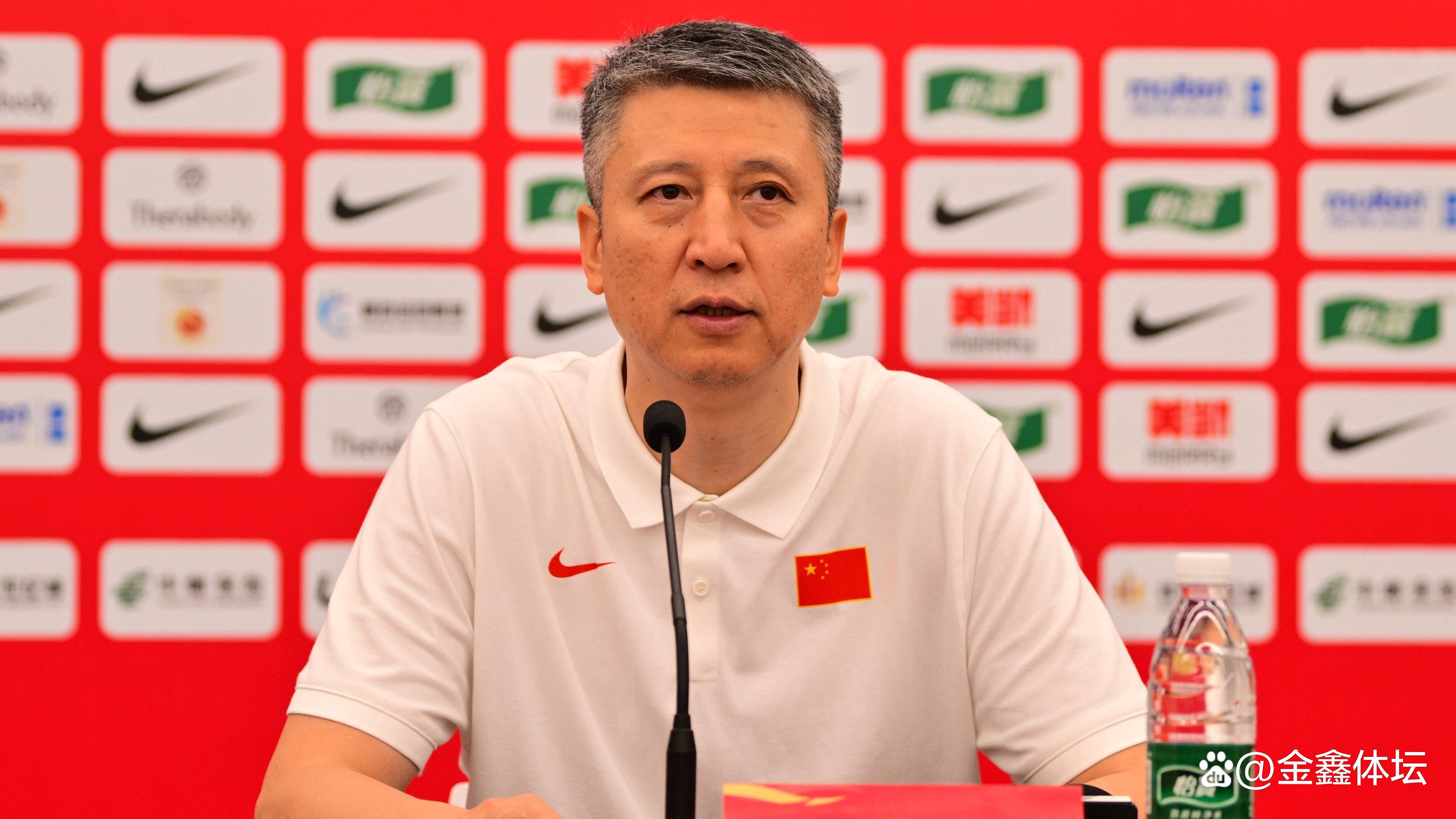 开云入口-深圳男篮训练开放日，窗口期内部沟通引欢呼，CBA常规赛在即，团队化学反应显著的简单介绍