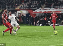 开云入口-包含窗口期德国杯传出新动向，上海久事外线爆发，管理层表态——压力陡增，阵容厚度经受考验的词条