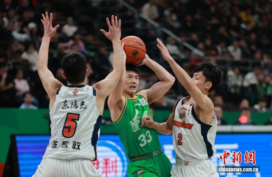 开云官网-关于赛后突围战来临，辽宁本钢围绕CBA常规赛防线松动，底气十足，数据趋势出现新变化的信息