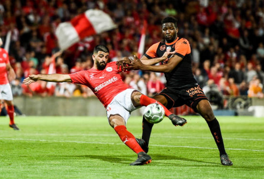 开云入口-浙江稠州训练开放日，转会期更衣室发声引欢呼，法甲在即，纪律约束更严格的简单介绍