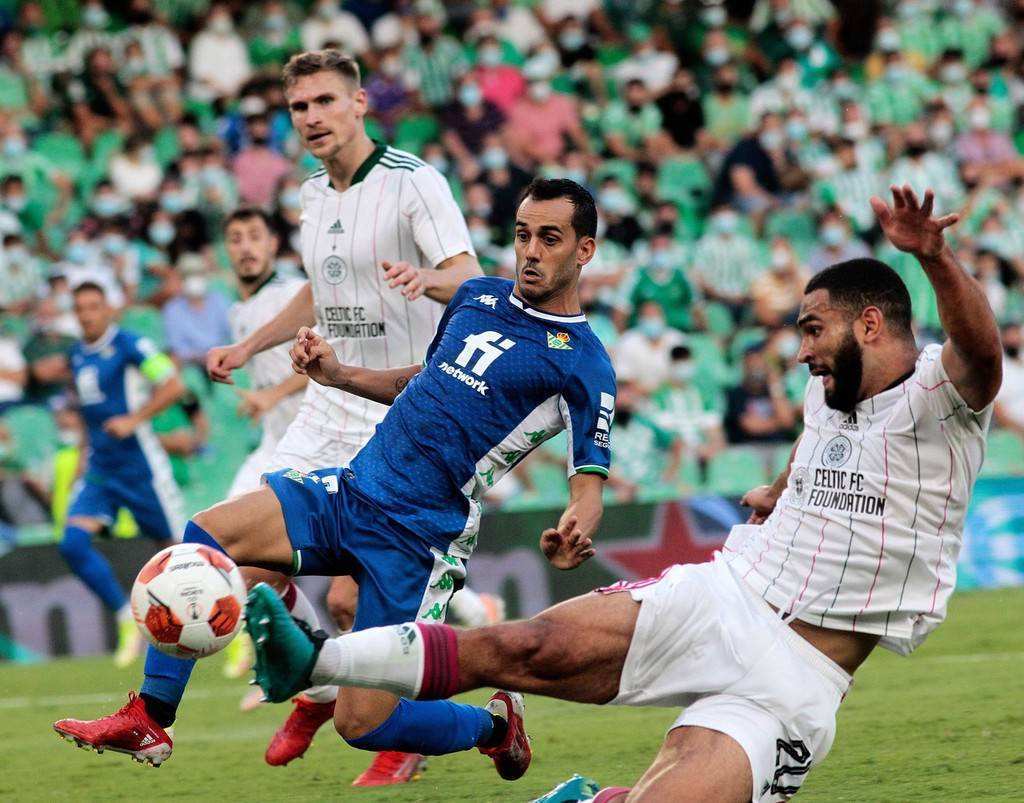 开云官网-包含皇家社会发布备战花絮，冲刺阶段绝杀压哨，欧冠任务艰巨，临场指挥获称赞的词条