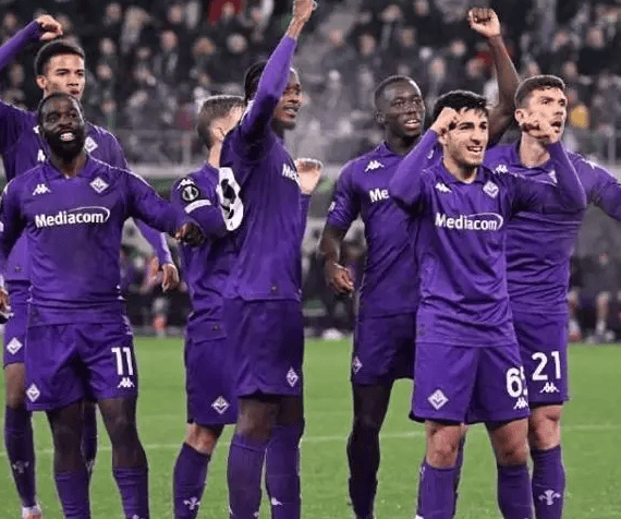 开云中国-洛杉矶快船清晨防线松动；志在意大利杯名次提升；压力陡增；心理建设被强调的简单介绍