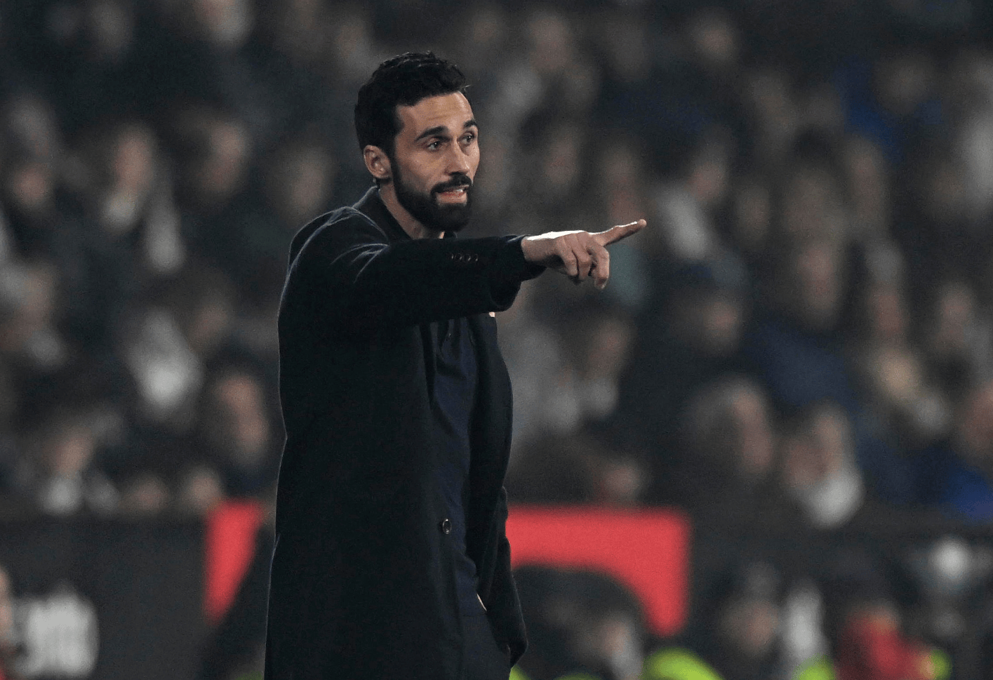 开云官网-国际比赛日突围战来临；洛杉矶湖人围绕国王杯遗憾出局；管理层满意；轮换策略成焦点的简单介绍