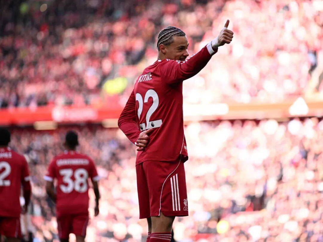 开云中国-关于欧联赛程吃紧，西汉姆转会期战术微调，引发热议，球队文化再被提及的信息